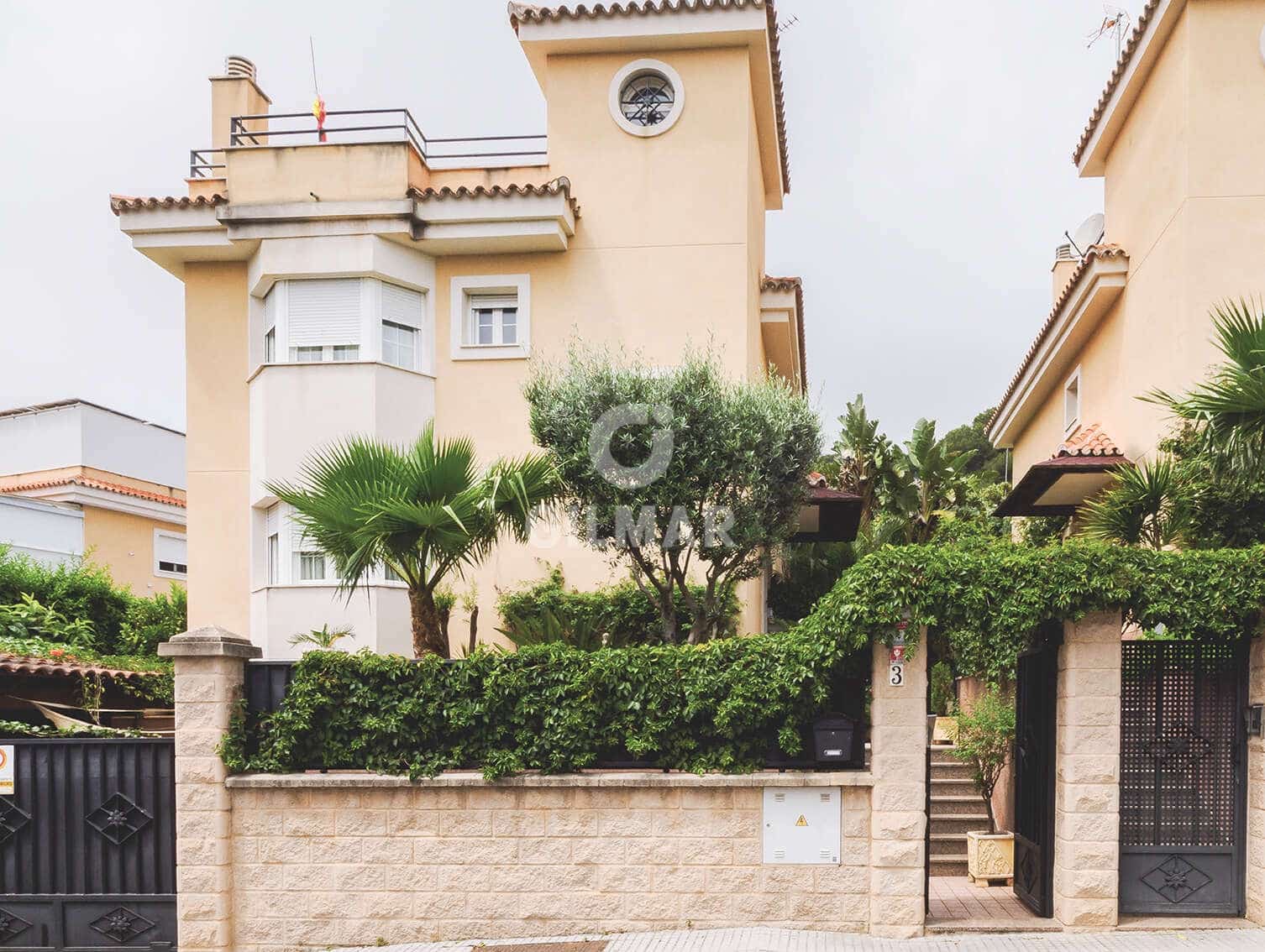 4 soveværelse Villa til salg i Torremolinos med swimmingpool garage - € 1.300.000 (Ref: 9205853)