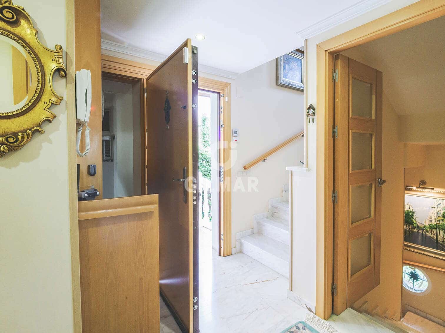 4 soveværelse Villa til salg i Torremolinos med swimmingpool garage - € 1.300.000 (Ref: 9205853)