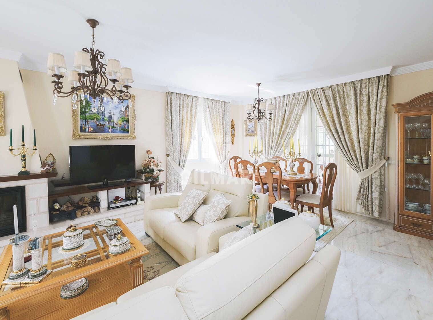 4 soveværelse Villa til salg i Torremolinos med swimmingpool garage - € 1.300.000 (Ref: 9205853)