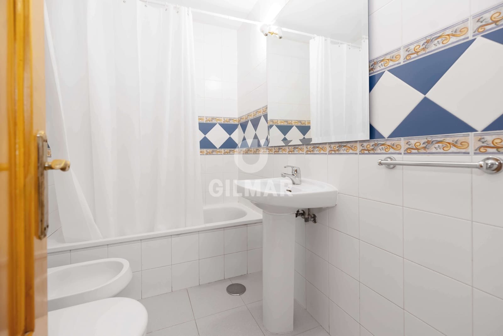 1 slaapkamer Penthouse te koop in Fuengirola met zwembad - € 270.000 (Ref: 9205854)