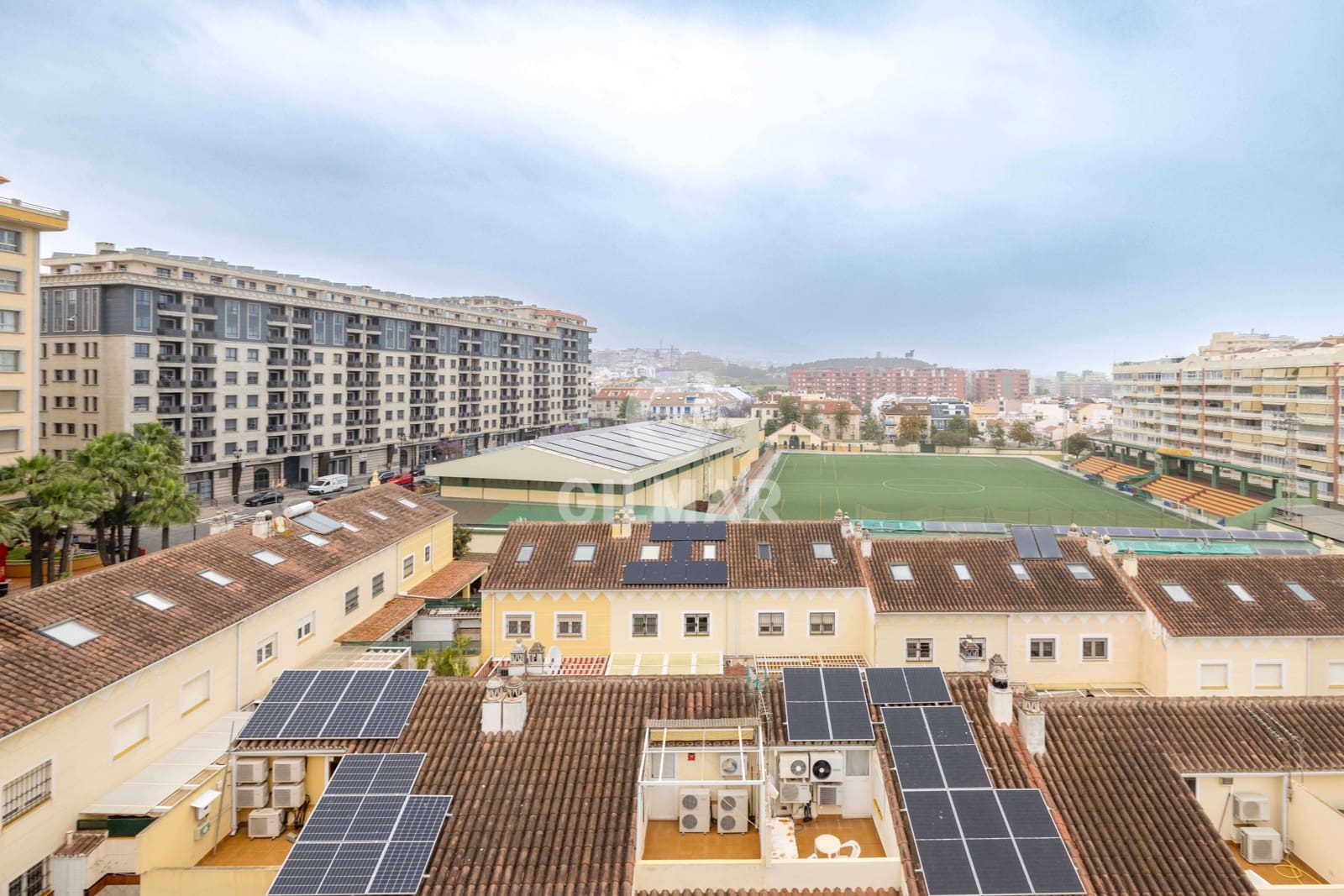1 slaapkamer Penthouse te koop in Fuengirola met zwembad - € 270.000 (Ref: 9205854)