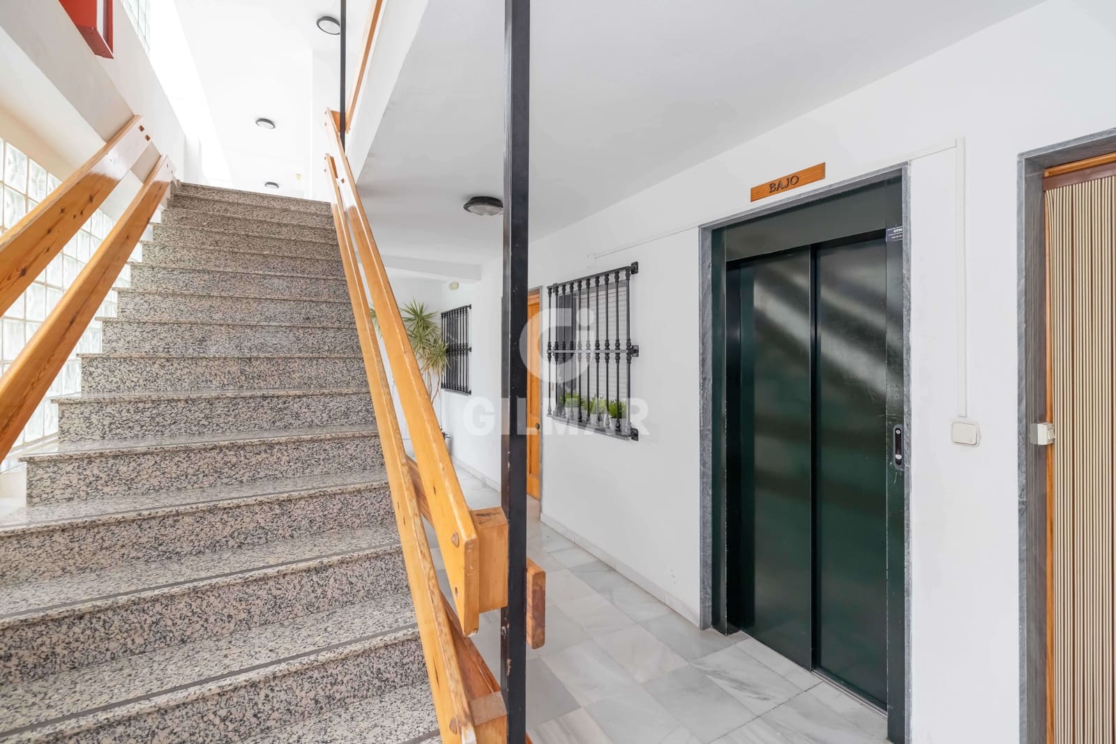 1 slaapkamer Penthouse te koop in Fuengirola met zwembad - € 270.000 (Ref: 9205854)