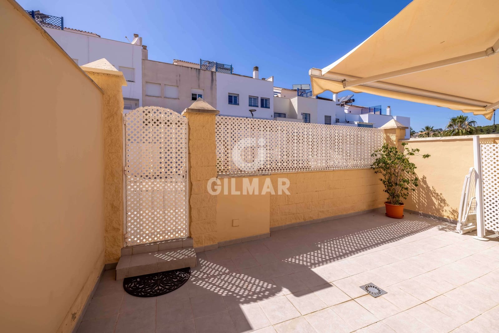4 soveværelse Rækkehus til salg i Torremolinos med swimmingpool garage - € 679.000 (Ref: 9205855)