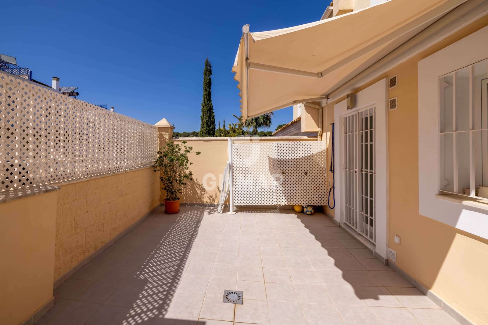 4 soveværelse Rækkehus til salg i Torremolinos med swimmingpool garage - € 679.000 (Ref: 9205855)