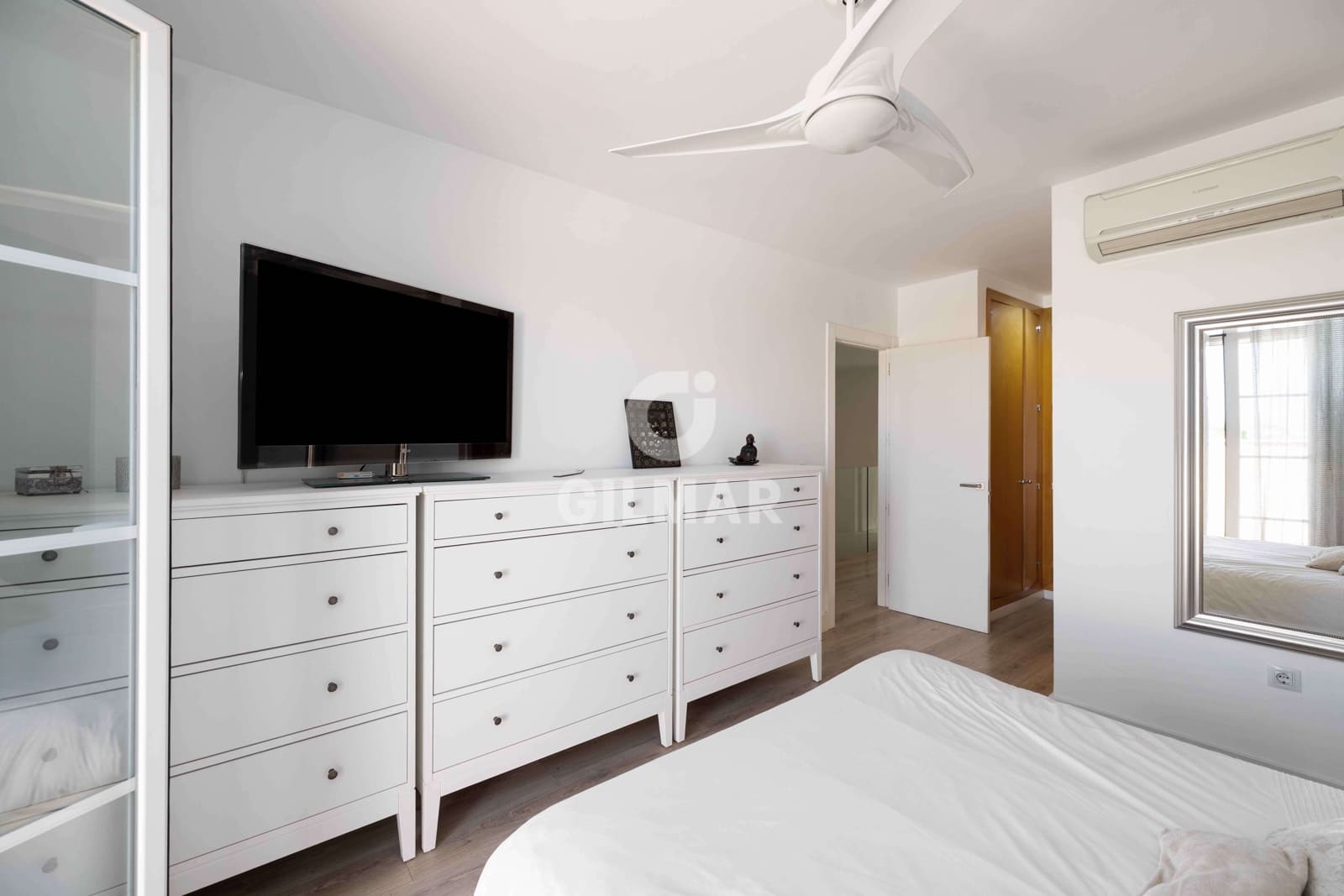 4 soveværelse Rækkehus til salg i Torremolinos med swimmingpool garage - € 679.000 (Ref: 9205855)