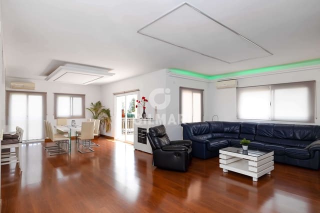 5 soverom Villa til salgs i Torremolinos med svømmebasseng garasje - € 990 000 (Ref: 9205858)