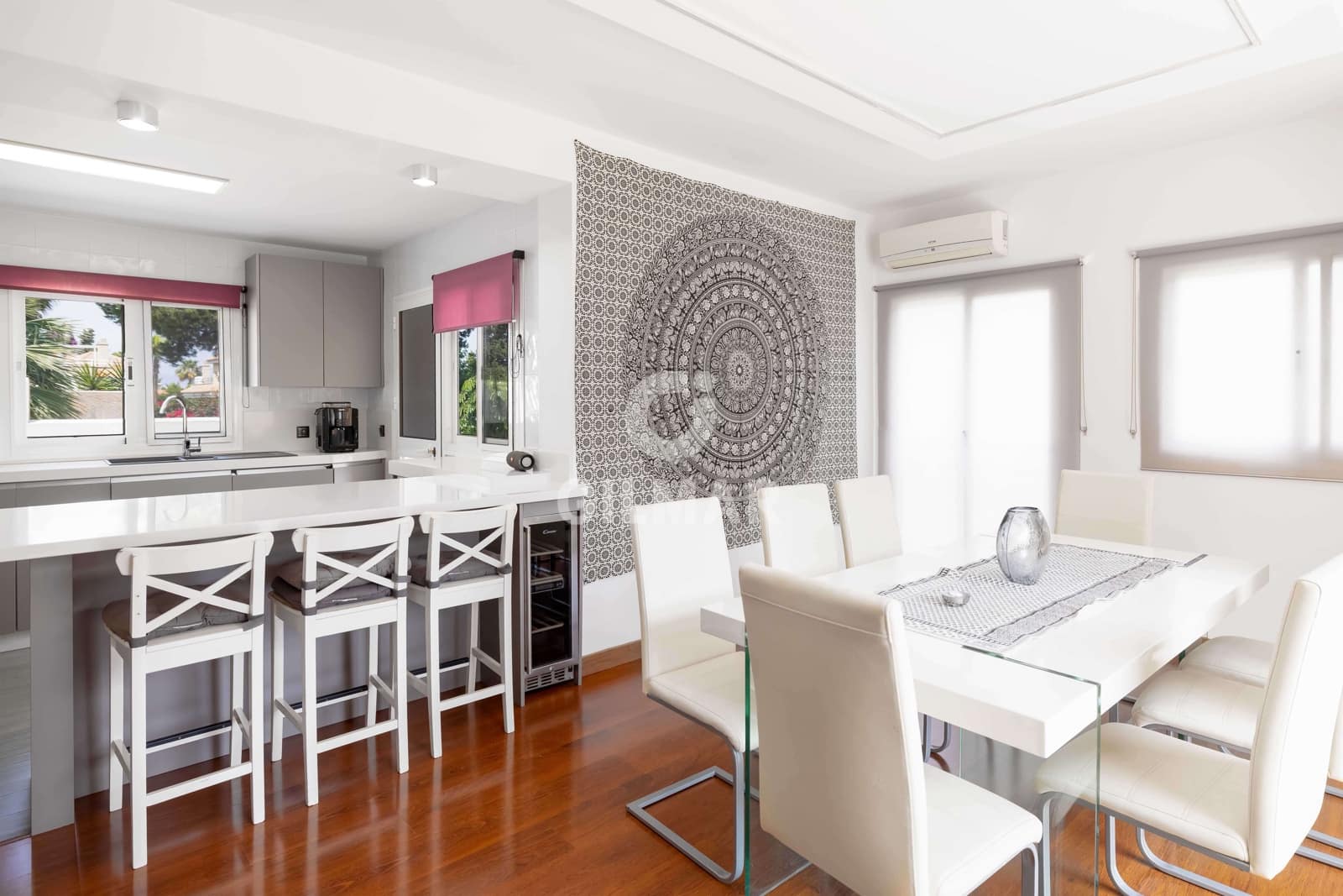 5 bedroom Villa for sale in Torremolinos with pool garage - € 990,000 (Ref: 9205858)