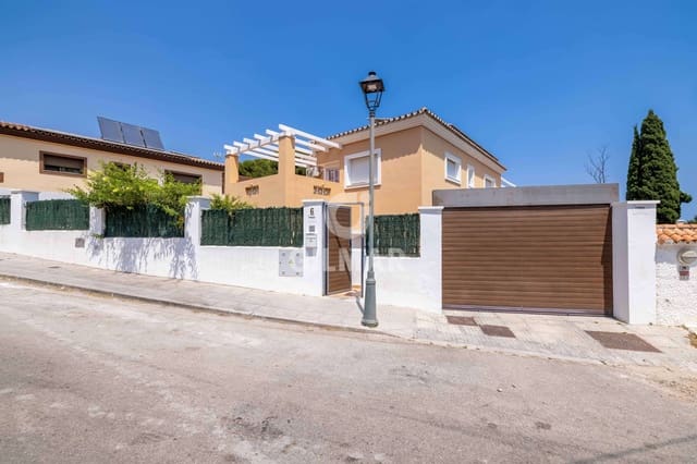 5 soverom Villa til salgs i Torremolinos med svømmebasseng garasje - € 990 000 (Ref: 9205858)