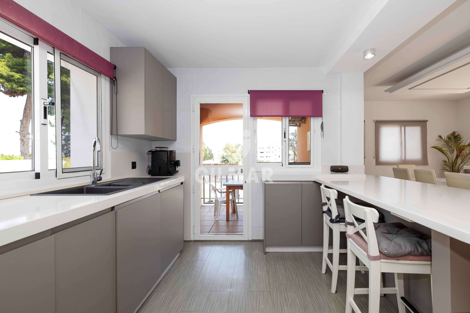 5 bedroom Villa for sale in Torremolinos with pool garage - € 990,000 (Ref: 9205858)
