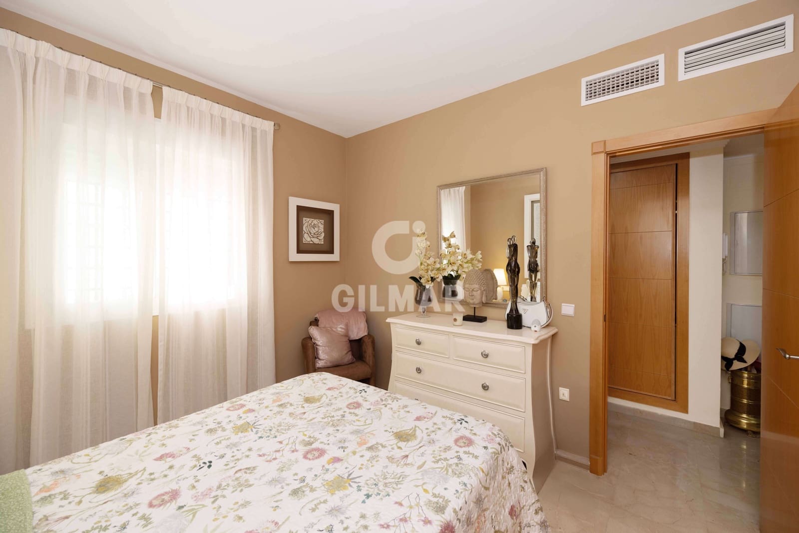 1 soverom Leilighet til salgs i Benalmadena Costa med svømmebasseng garasje - € 249 000 (Ref: 9205859)