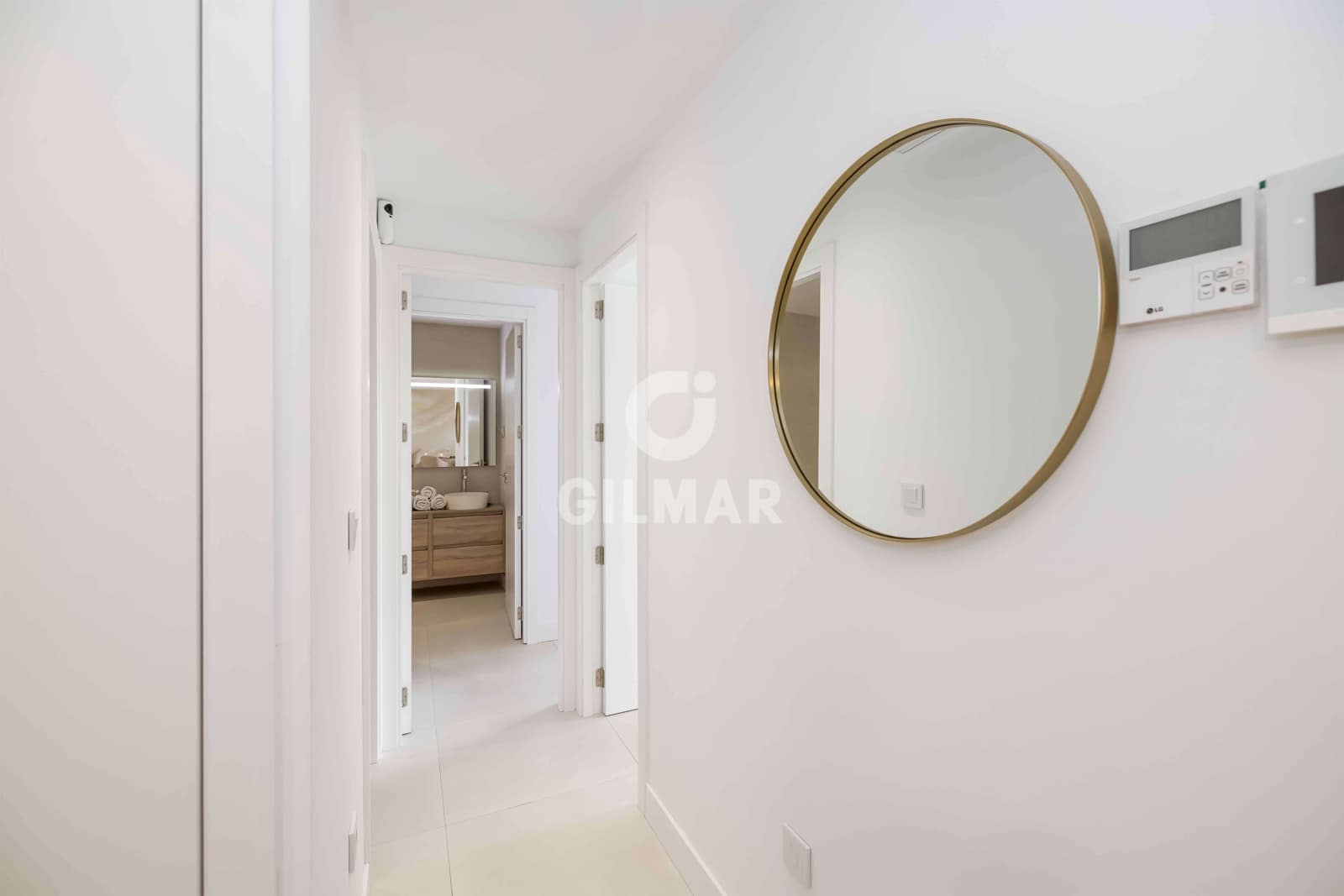 2 bedroom Flat for sale in Fuengirola with pool garage - € 649,000 (Ref: 9205862)