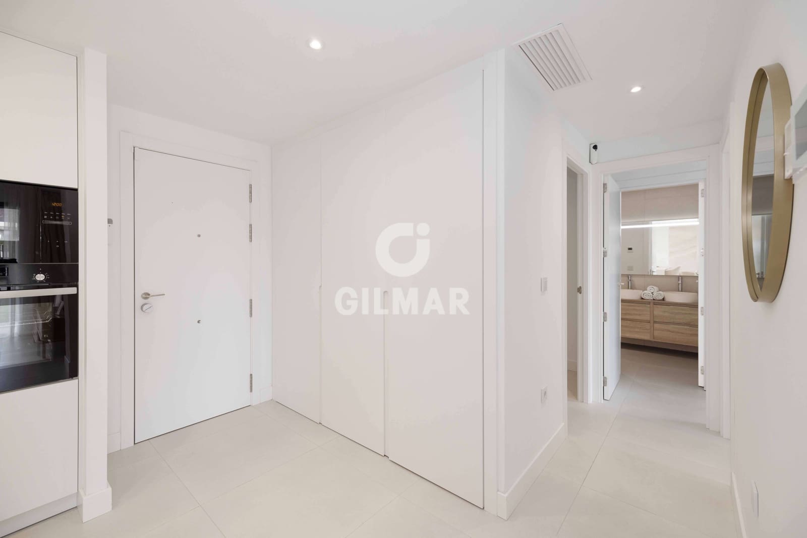 2 bedroom Flat for sale in Fuengirola with pool garage - € 649,000 (Ref: 9205862)