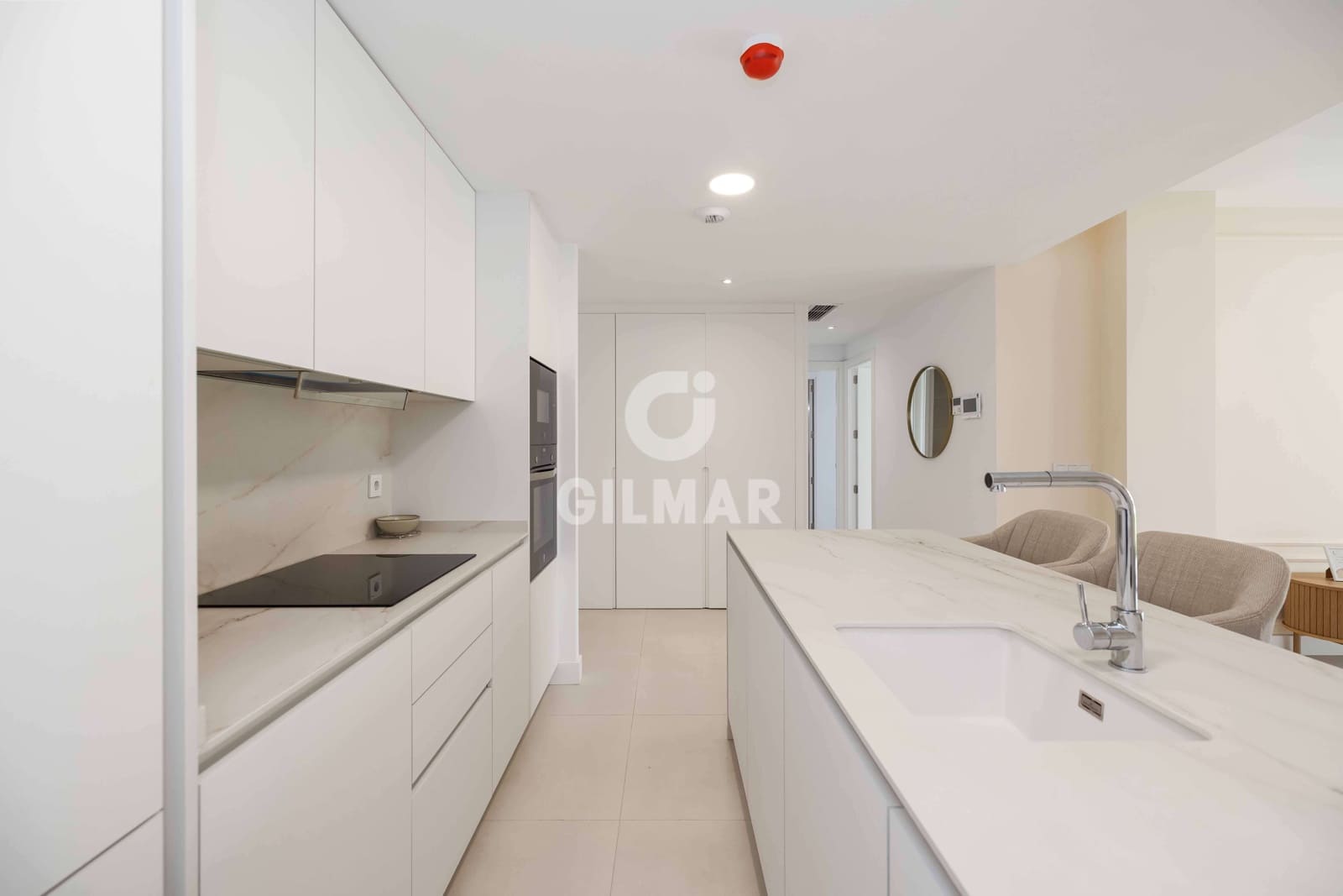 2 bedroom Flat for sale in Fuengirola with pool garage - € 649,000 (Ref: 9205862)