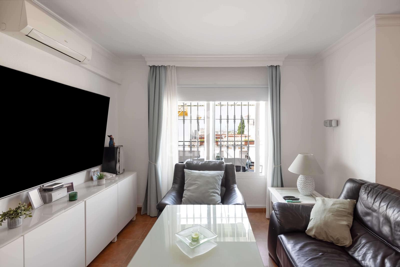 3 soverom Rekkehus til salgs i Benalmadena Costa med svømmebasseng garasje - € 466 500 (Ref: 9205866)