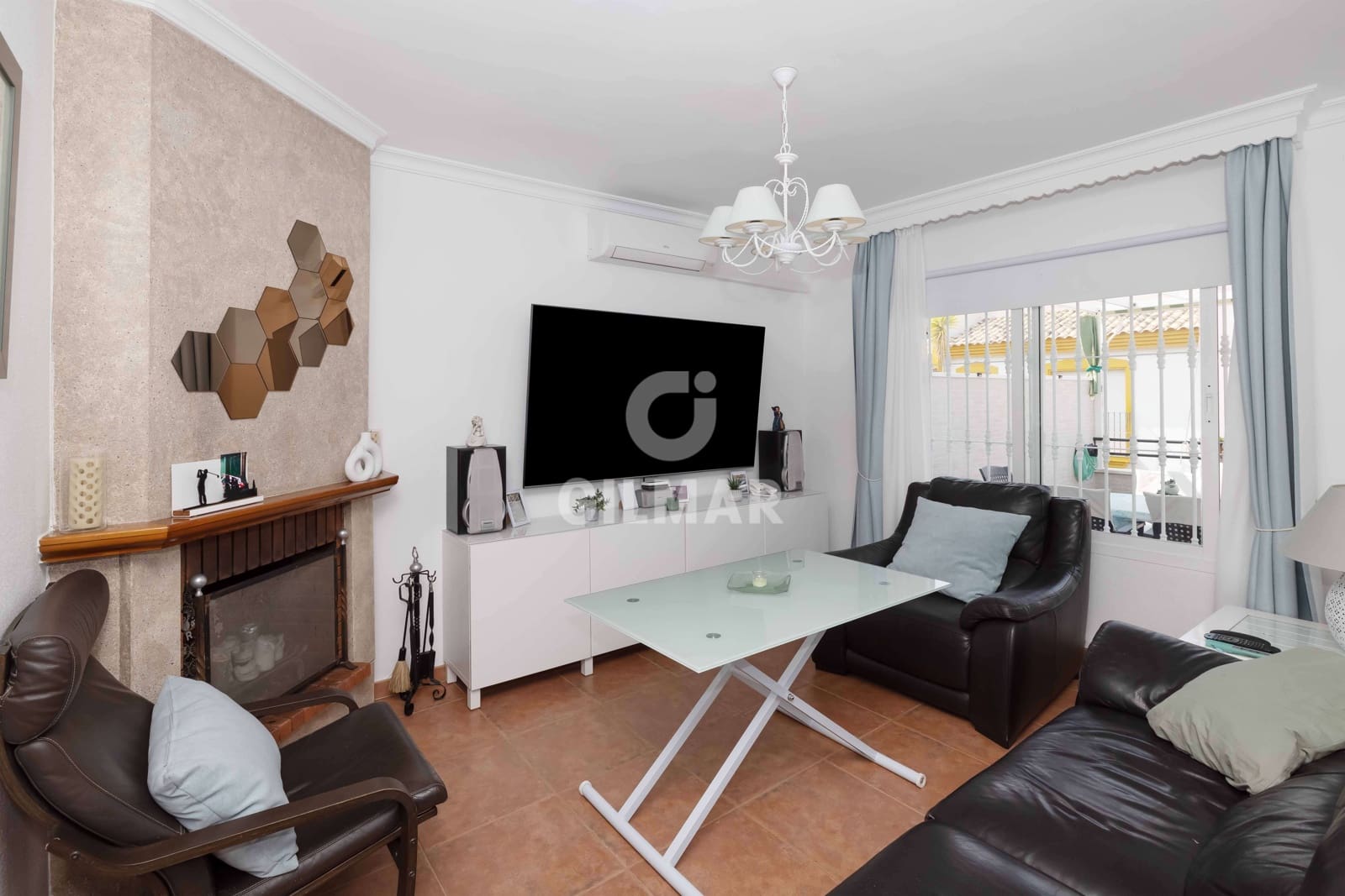 3 soverom Rekkehus til salgs i Benalmadena Costa med svømmebasseng garasje - € 466 500 (Ref: 9205866)