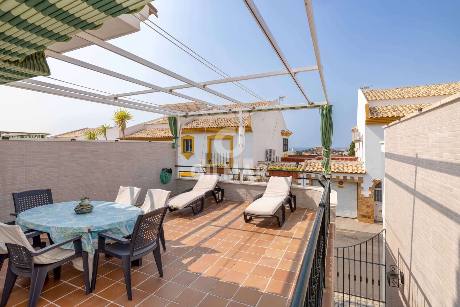 3 soverom Rekkehus til salgs i Benalmadena Costa med svømmebasseng garasje - € 466 500 (Ref: 9205866)