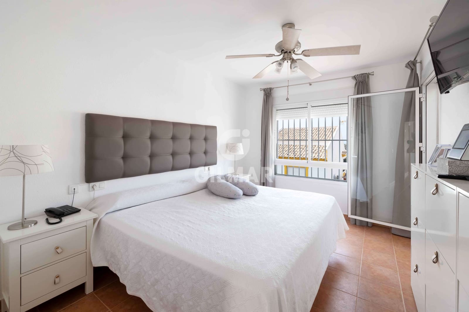 3 soverom Rekkehus til salgs i Benalmadena Costa med svømmebasseng garasje - € 466 500 (Ref: 9205866)