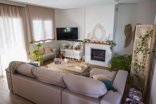 Adosado de 4 habitaciones en Benalmádena pueblo, Benalmádena en venta con piscina garaje - 582.000 € (Ref: 9205874)