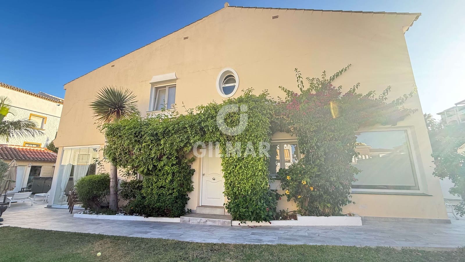 Adosado de 4 habitaciones en Benalmádena en venta con piscina garaje - 582.000 € (Ref: 9205874)