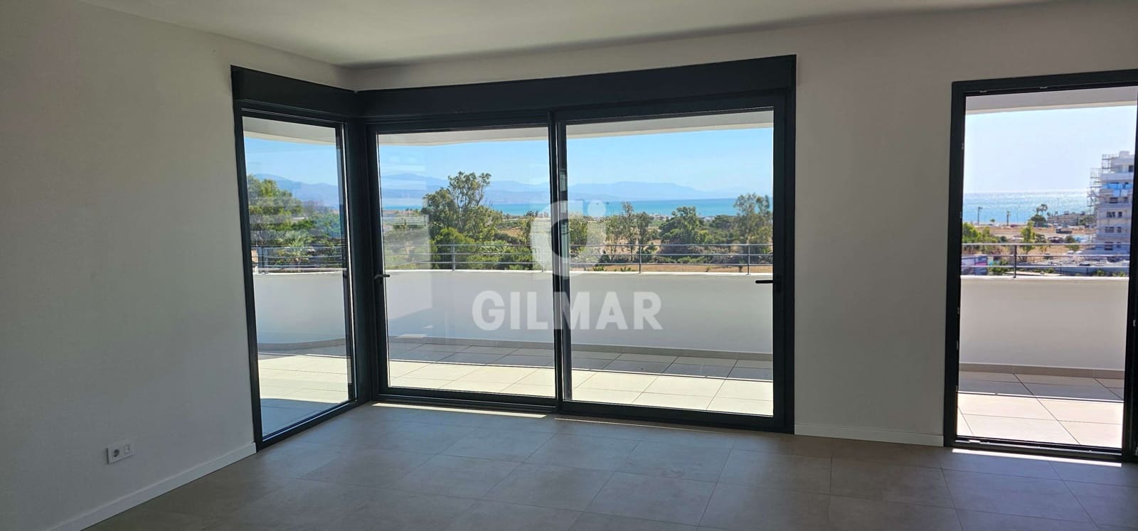 4 soveværelse Penthouse til salg i Torremolinos med swimmingpool garage - € 1.450.000 (Ref: 9205875)