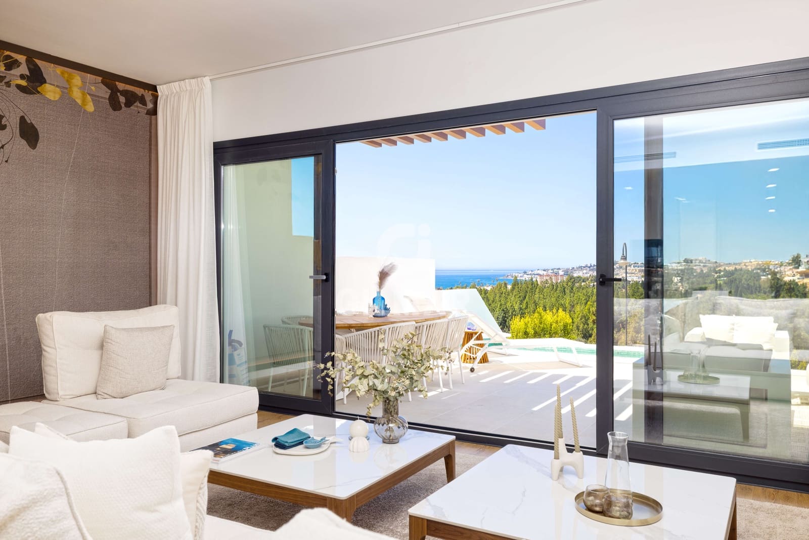 3 sypialnia Dom szeregowy na sprzedaż w El Faro z basenem garażem - 957 000 € (Ref: 9205876)