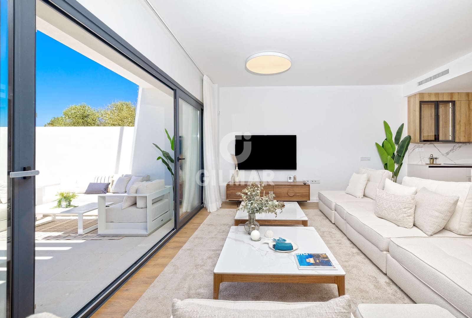 3 sypialnia Dom szeregowy na sprzedaż w El Faro z basenem garażem - 957 000 € (Ref: 9205876)