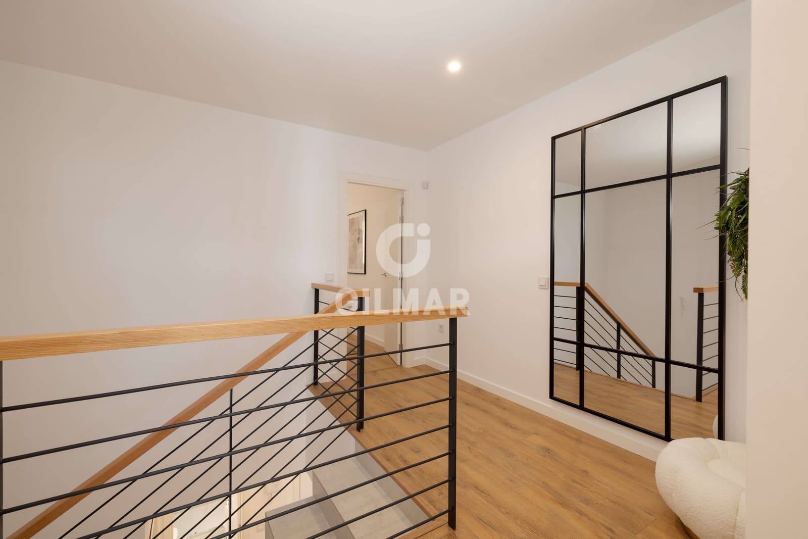 3 sypialnia Dom szeregowy na sprzedaż w El Faro z basenem garażem - 957 000 € (Ref: 9205876)