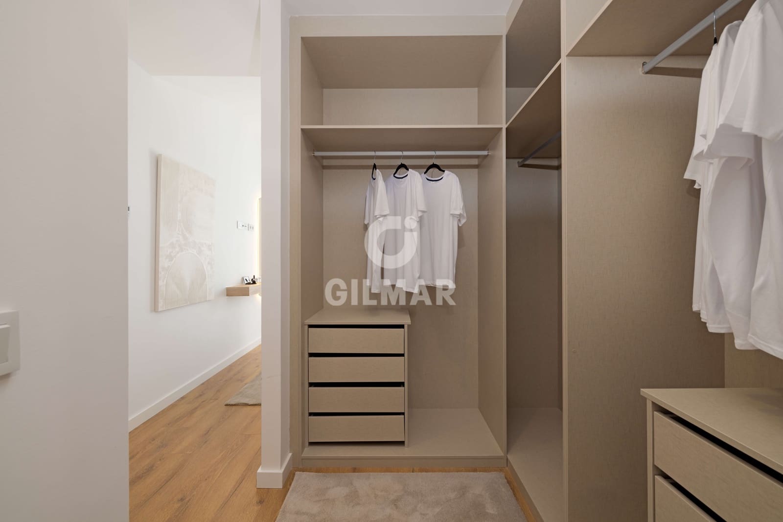 3 sypialnia Dom szeregowy na sprzedaż w El Faro z basenem garażem - 957 000 € (Ref: 9205876)