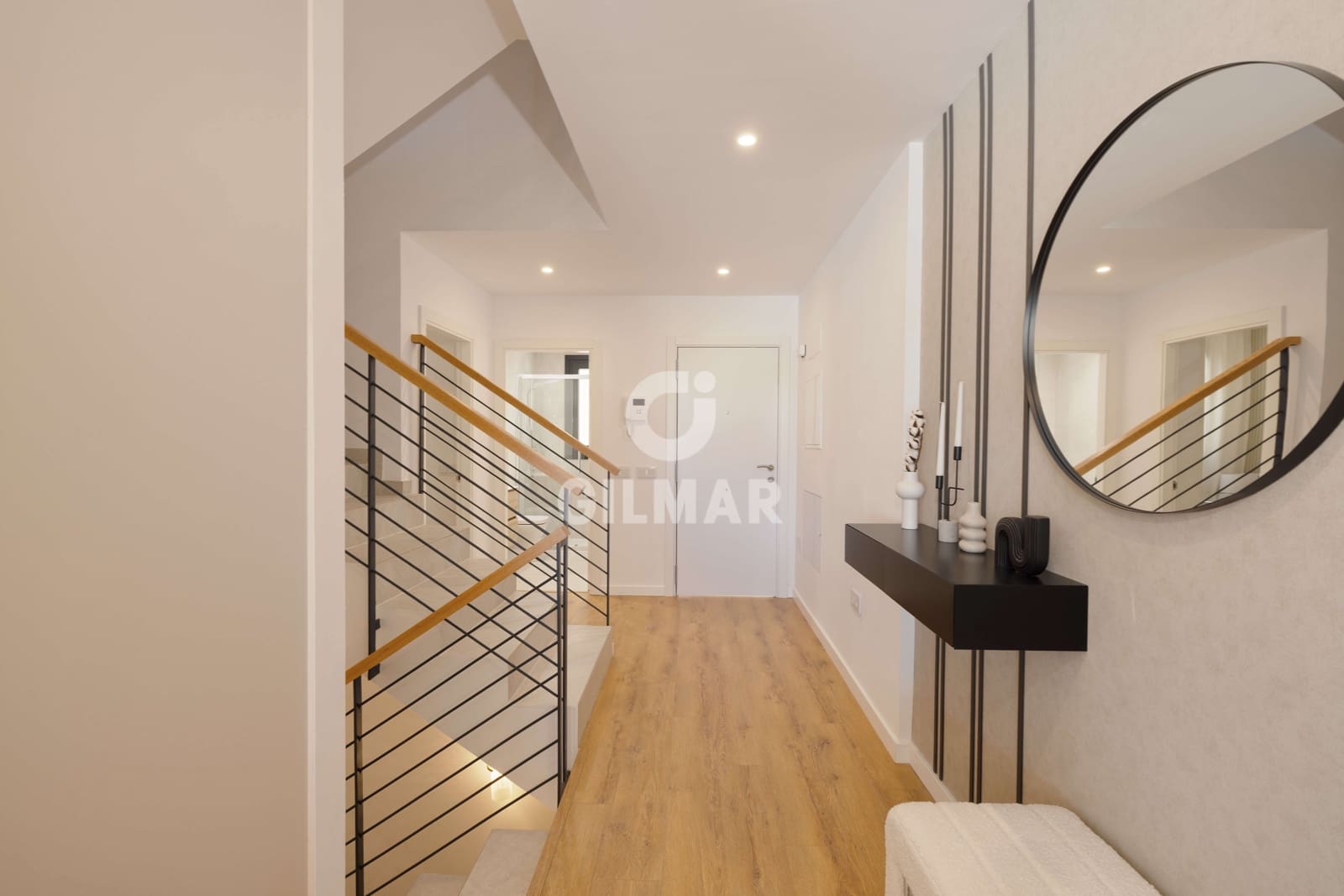 3 sypialnia Dom szeregowy na sprzedaż w El Faro z basenem garażem - 957 000 € (Ref: 9205876)