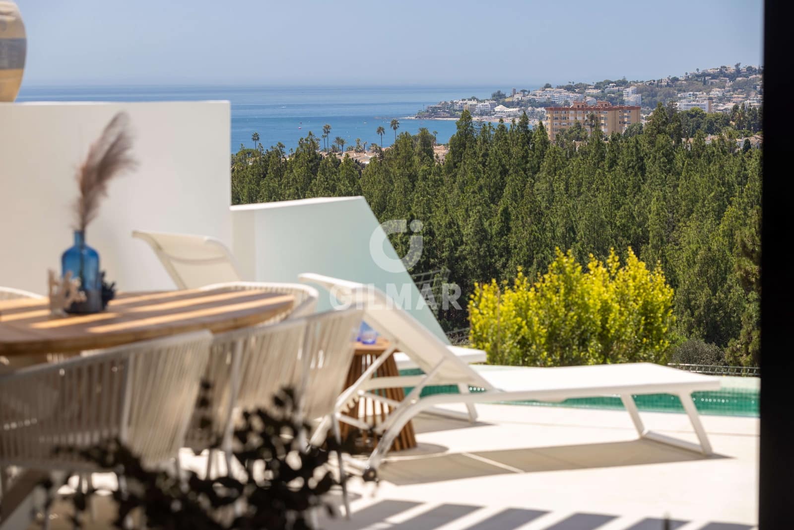 3 sypialnia Dom szeregowy na sprzedaż w El Faro z basenem garażem - 957 000 € (Ref: 9205876)