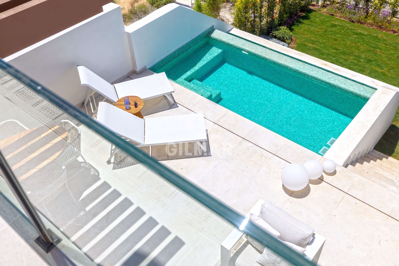 3 sypialnia Dom szeregowy na sprzedaż w El Faro z basenem garażem - 957 000 € (Ref: 9205876)