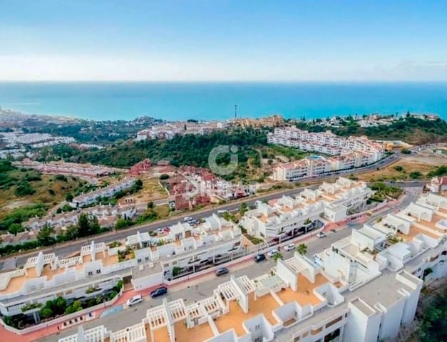 2 bedroom Flat for sale in Benalmádena pueblo, Benalmádena with pool garage - € 593,000 (Ref: 9205877)