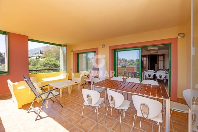 Piso de 4 habitaciones en Torreblanca, Fuengirola en venta con piscina garaje - 580.000 € (Ref: 9205879)