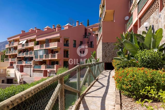 Piso de 4 habitaciones en Torreblanca, Fuengirola en venta con piscina garaje - 580.000 € (Ref: 9205879)