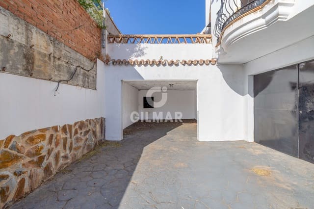 4 sypialnia Willa na sprzedaż w Benalmadena Costa, Benalmádena z basenem garażem - 850 000 € (Ref: 9205880)