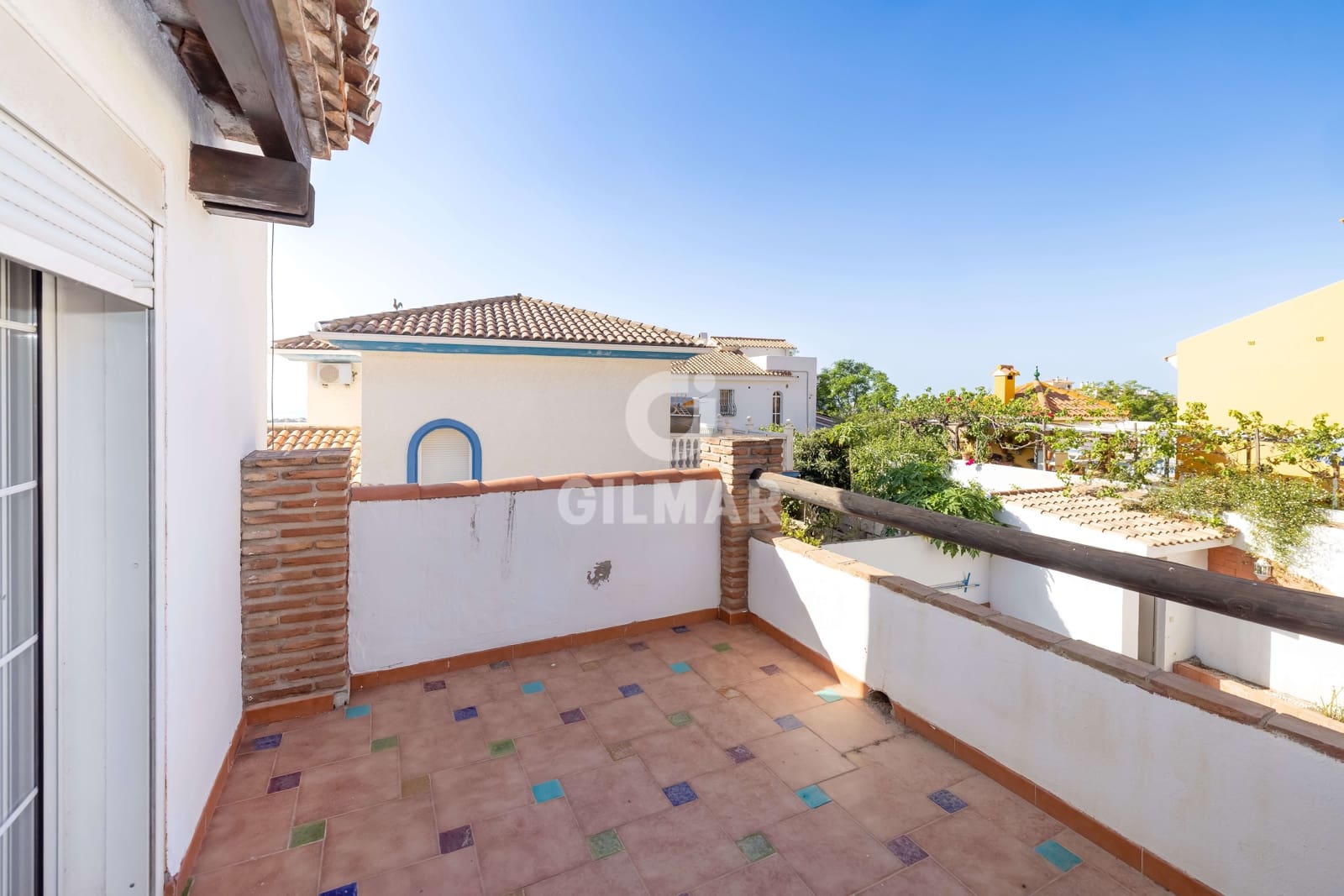Chalet de 4 habitaciones en Benalmadena Costa en venta con piscina garaje - 850.000 € (Ref: 9205880)