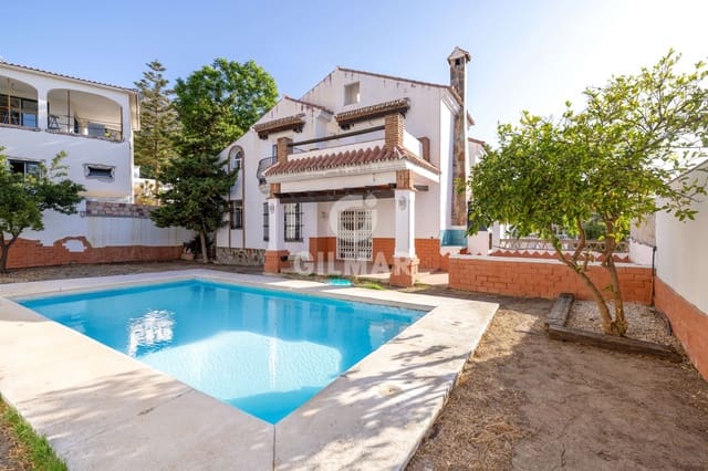 4 sypialnia Willa na sprzedaż w Benalmadena Costa, Benalmádena z basenem garażem - 850 000 € (Ref: 9205880)