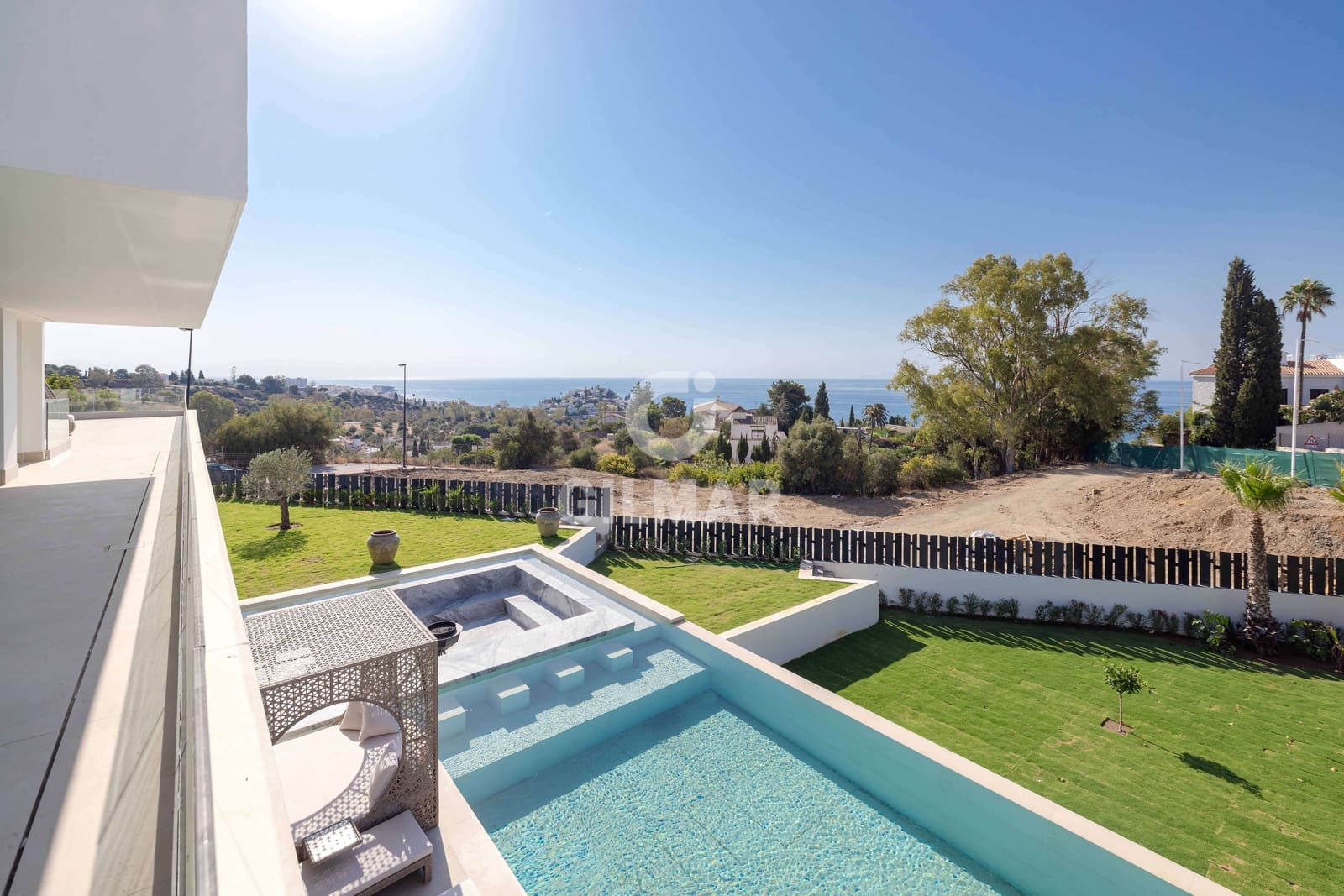 7 sypialnia Willa na sprzedaż w Benalmadena Costa z basenem garażem - 4 450 000 € (Ref: 9205881)