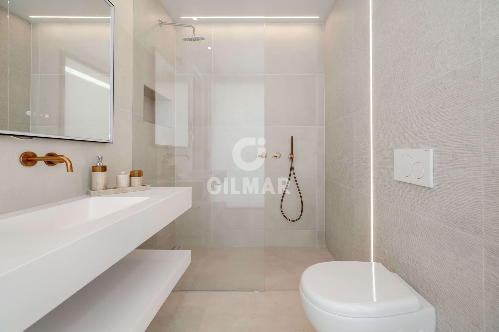 7 sypialnia Willa na sprzedaż w Benalmadena Costa z basenem garażem - 4 450 000 € (Ref: 9205881)