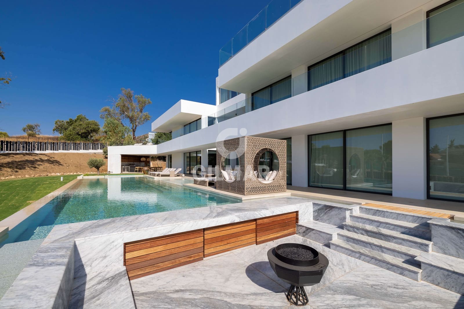 7 sypialnia Willa na sprzedaż w Benalmadena Costa z basenem garażem - 4 450 000 € (Ref: 9205881)