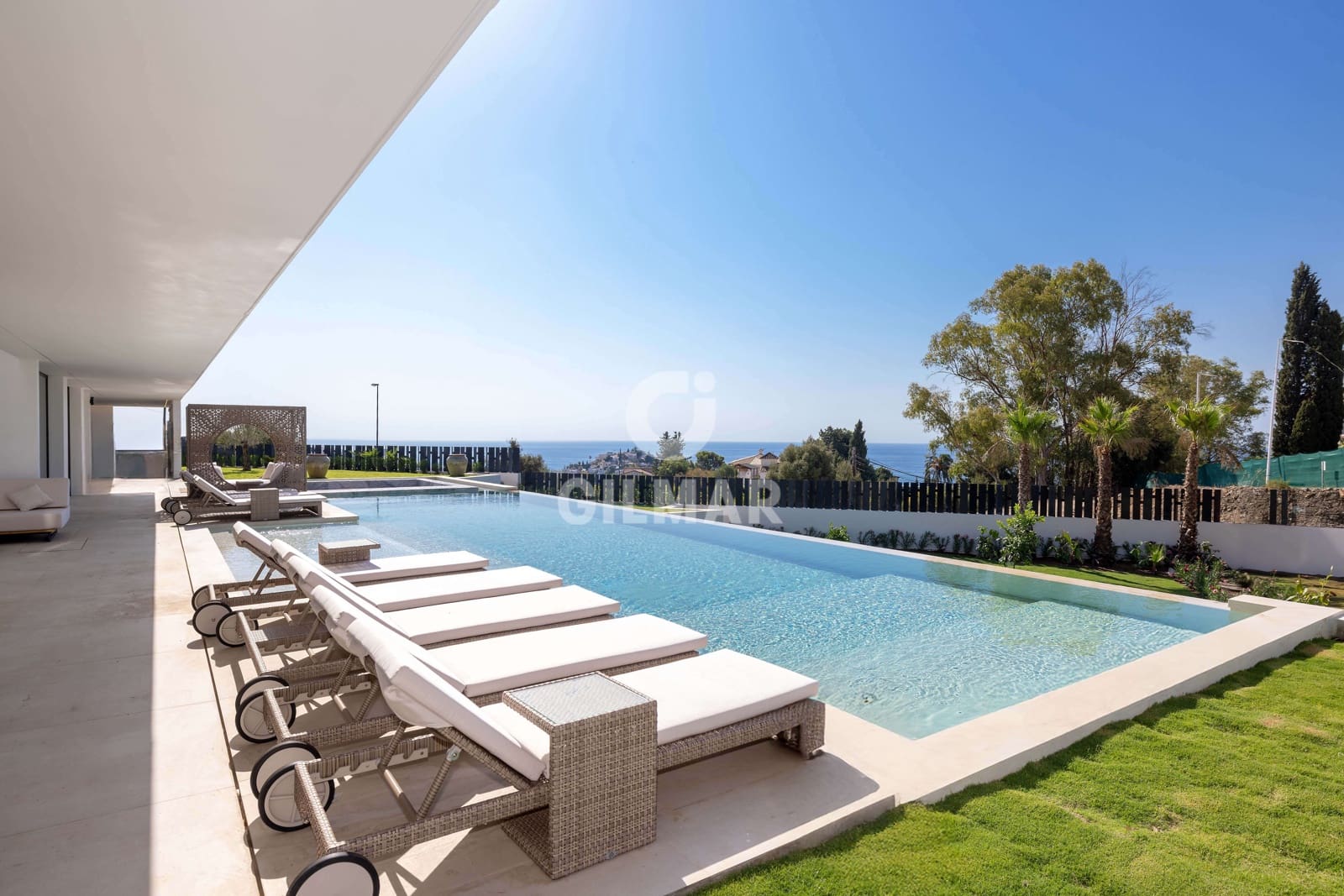 7 sypialnia Willa na sprzedaż w Benalmadena Costa z basenem garażem - 4 450 000 € (Ref: 9205881)