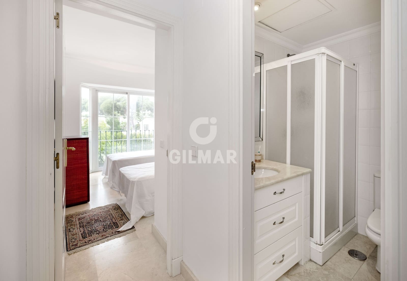 2 quarto Apartamento para venda em Puerto Banus com piscina garagem - 950 000 € (Ref: 9205882)