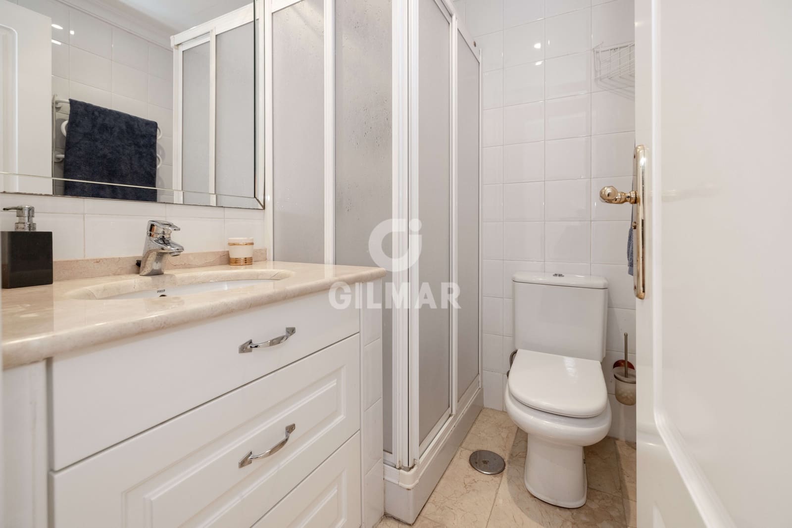 2 quarto Apartamento para venda em Puerto Banus com piscina garagem - 950 000 € (Ref: 9205882)