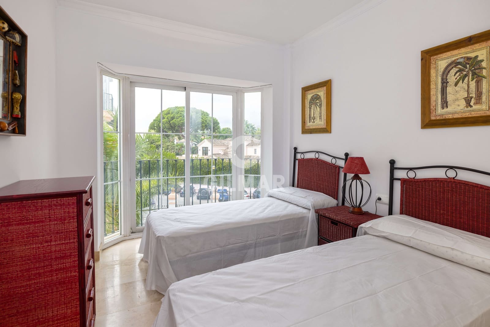2 quarto Apartamento para venda em Puerto Banus com piscina garagem - 950 000 € (Ref: 9205882)