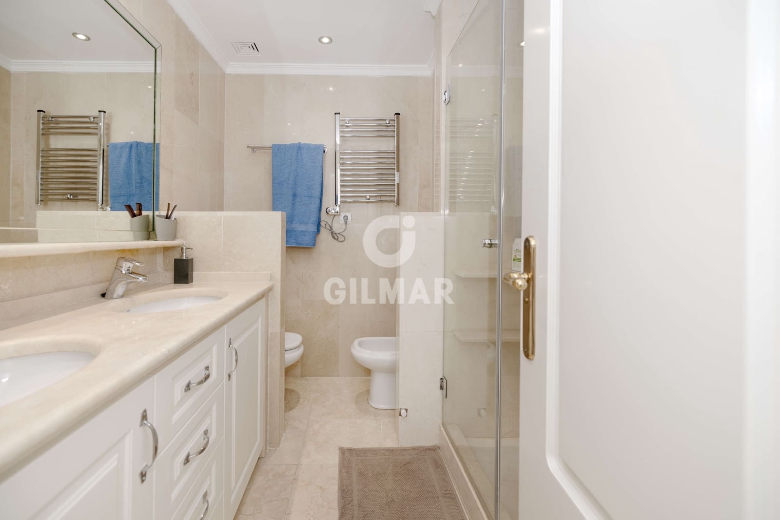 2 quarto Apartamento para venda em Puerto Banus com piscina garagem - 950 000 € (Ref: 9205882)