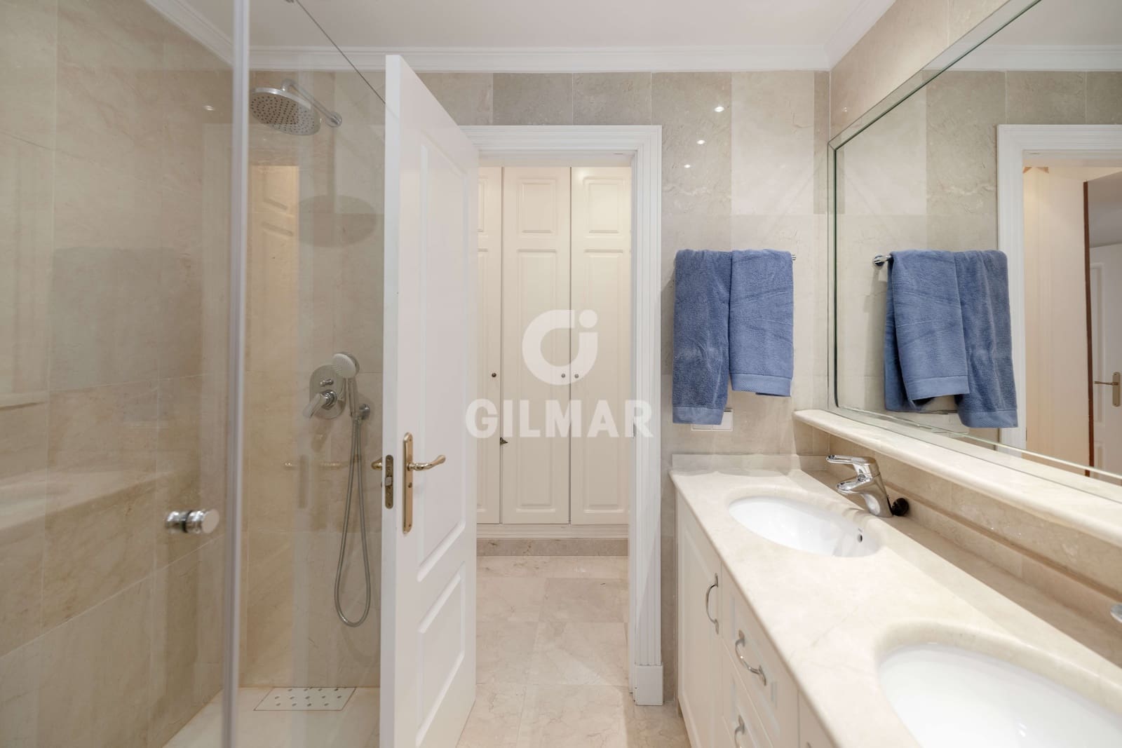 2 quarto Apartamento para venda em Puerto Banus com piscina garagem - 950 000 € (Ref: 9205882)