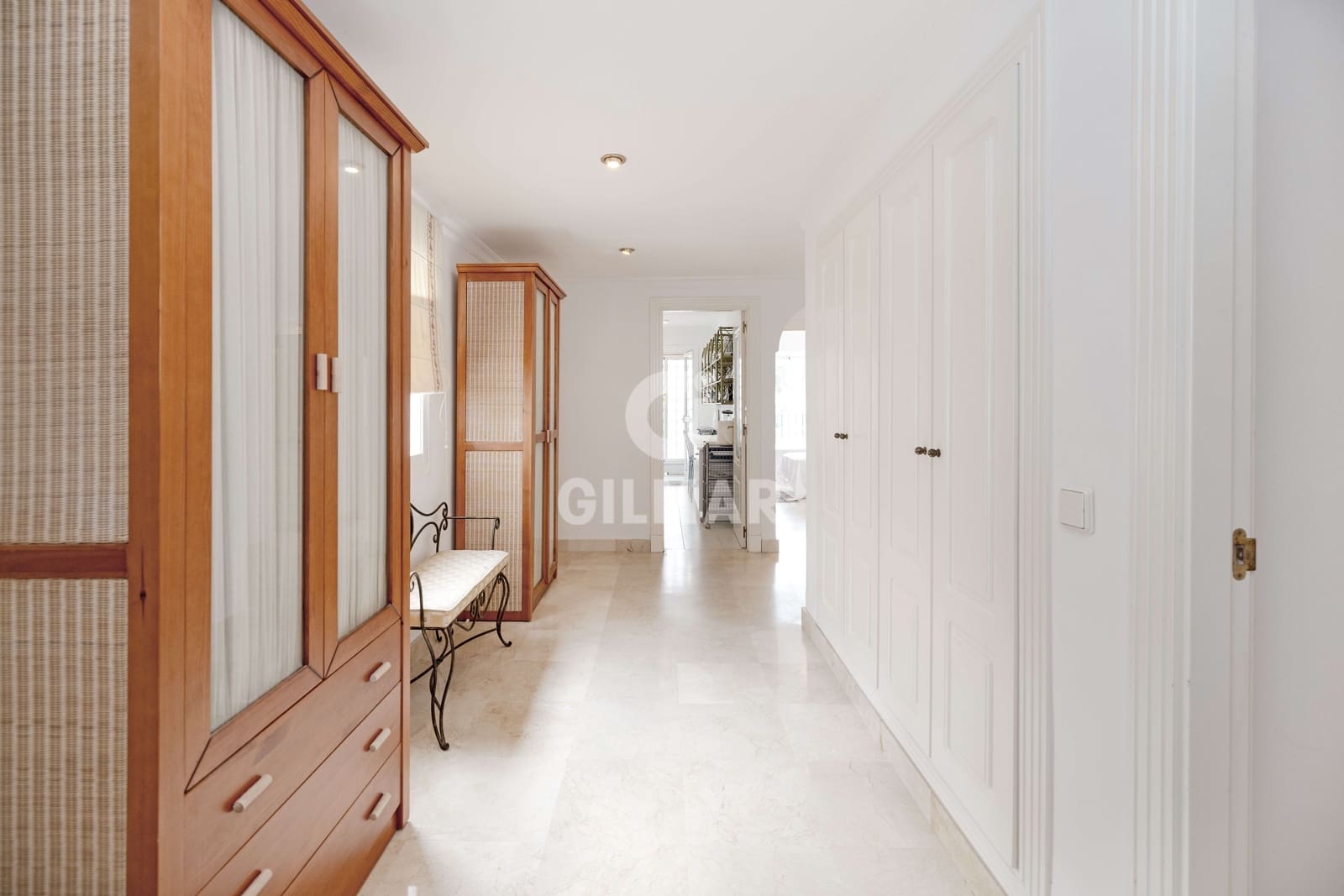 2 quarto Apartamento para venda em Puerto Banus com piscina garagem - 950 000 € (Ref: 9205882)