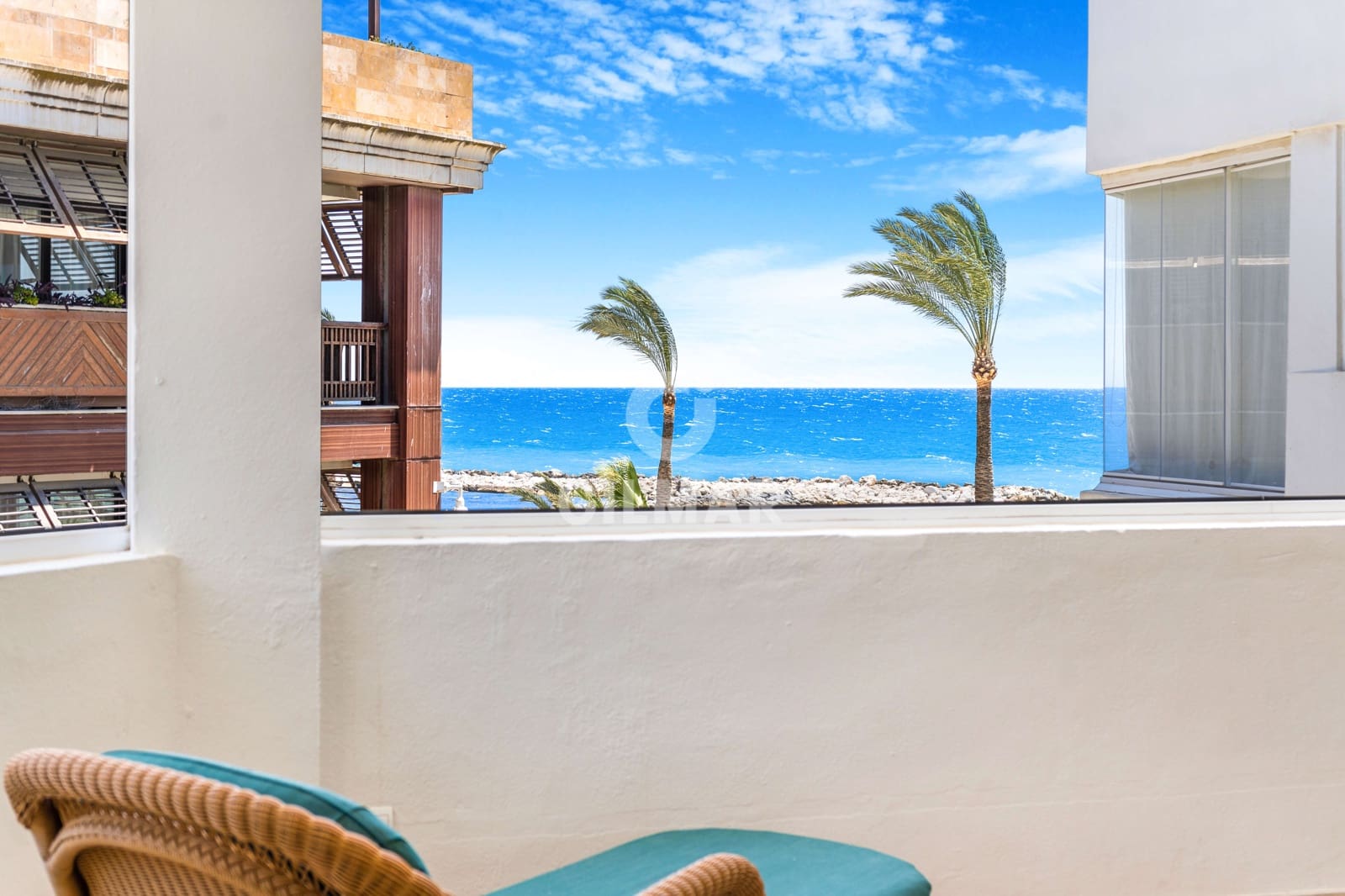 2 quarto Apartamento para venda em Puerto Banus com piscina garagem - 950 000 € (Ref: 9205882)