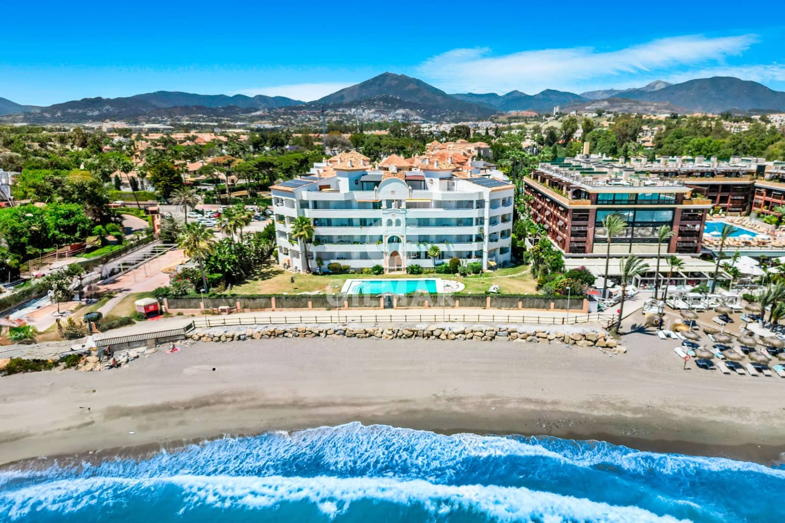 2 quarto Apartamento para venda em Puerto Banus com piscina garagem - 950 000 € (Ref: 9205882)