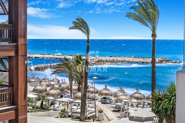 2 bedroom Flat for sale in Puerto Banus, Marbella with pool garage - € 950,000 (Ref: 9205882)